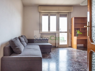 Appartamento in Vendita a Chieti, zona Chieti Scalo Centro, 110'000€, 120 m², arredato