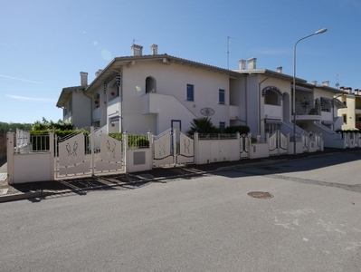 Appartamento indipendente in Via Imola in zona Lido Degli Estensi a Comacchio