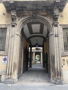 Loft in Corso di Porta Romana 3 in zona Bocconi, Corso Italia, Ticinese a Milano