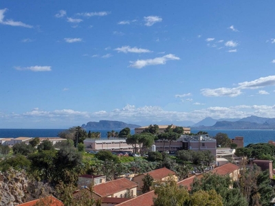 Appartamento con terrazzo, Palermo acquasanta