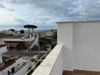Appartamento in Affitto in Via Etruria a Santa Marinella
