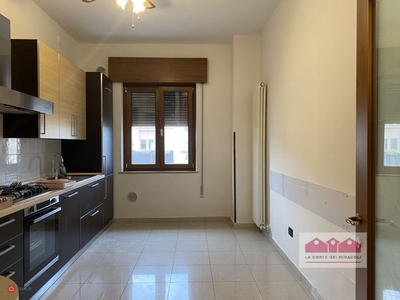 Appartamento in Affitto in Via Volpato a Vicenza
