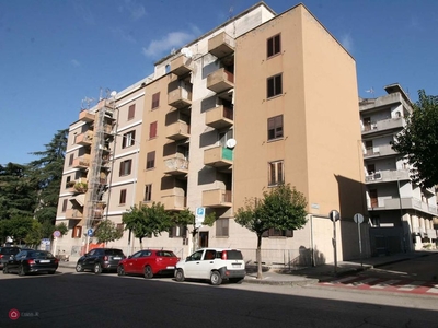 Appartamento in Affitto in Viale Mellusi 85 a Benevento