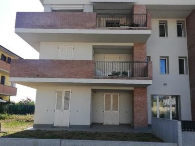Appartamento in Via canale, Castel Bolognese, 7 locali, 1 bagno