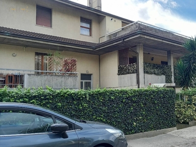 Appartamento in Via della stazione, Colli del Tronto, 5 locali, 114 m²