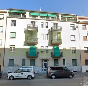 Bilocale in Via Valle Isorno, Milano, 1 bagno, 60 m², 1° piano