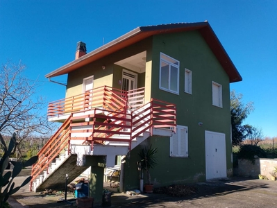 Casa indipendente in vendita a San Mango Sul Calore