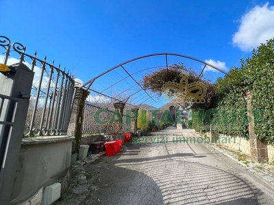 Casa indipendente in vendita, Monteforte Irpino taverna campanile