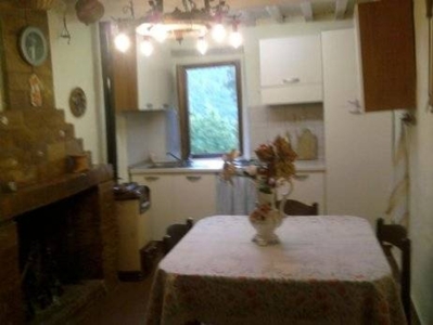 Casa indipendente in Via di pizzorna, Borgo a Mozzano, 4 locali, 60 m²