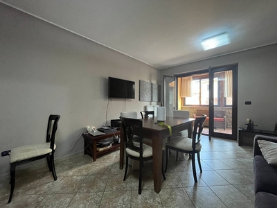 Casa Semi Indipendente in Affitto a Catanzaro, zona Fortuna, 265€, 170 m², arredato