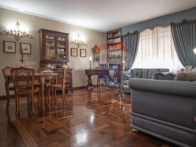 Villa a schiera a Vizzini, 8 locali, 3 bagni, giardino privato, 227 m²
