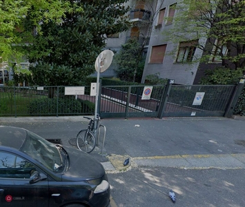 Garage/Posto auto in Affitto in Via Anfossi a Milano