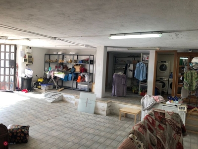 Negozio/Locale commerciale in Affitto in Via Monte Solarolo a Fiumicino
