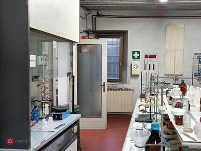Laboratorio in Affitto in Via timavo a Prato