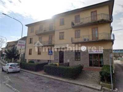 Mansarda in Via FIRENZE 374, Prato, 6 locali, 1 bagno, 153 m²
