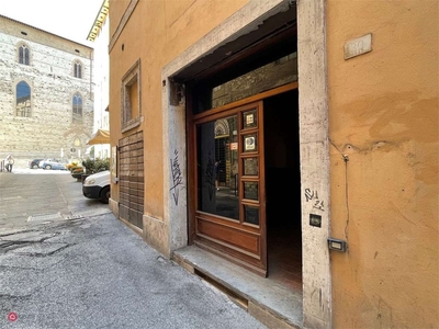Negozio/Locale commerciale in Affitto in Via Bartolo 10 a Perugia