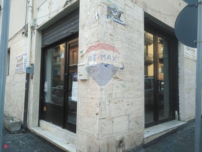 Negozio/Locale commerciale in Affitto in Via Cave Villarà 19 a Catania