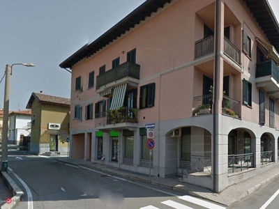 Negozio/Locale commerciale in Affitto in Via NAZIONALE a Cassina Rizzardi