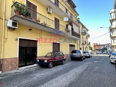 Negozio/Locale commerciale in Affitto in Via Piave 39 a Corigliano-Rossano