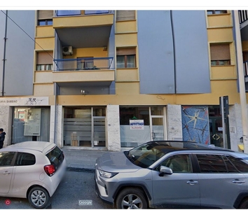 Negozio/Locale commerciale in Affitto in Via San Benedetto a Cagliari