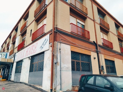 Negozio/Locale commerciale in Affitto in Via Tiburtina Valeria a Avezzano