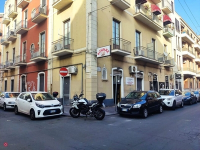 Negozio/Locale commerciale in Affitto in Via Ughetti 56 a Catania