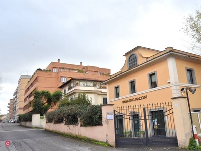 Palazzo in Affitto in Via Gaetano Astolfi a Roma