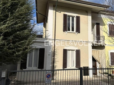 Prestigiosa villa di 400 mq in vendita, Viale Ludovico Ariosto, 17, Rimini, Emilia-Romagna