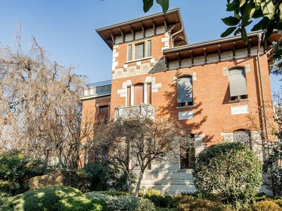 Villa di 612 mq in vendita Viale Luigi Buffoli, Cusano Milanino, Lombardia