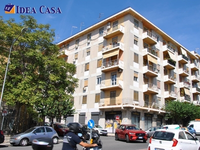 Quadrilocale in Via Piemonte, Messina, 2 bagni, 138 m², 3° piano