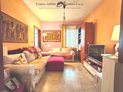 Villa a schiera in Via di Tempagnano, Lucca, 6 locali, 1 bagno, garage