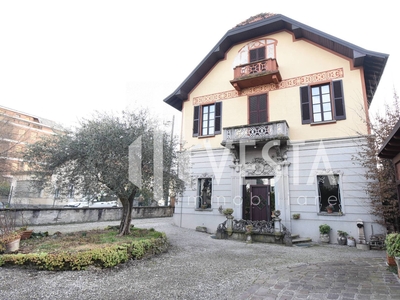 Villa da ristrutturare a Cernusco Lombardone