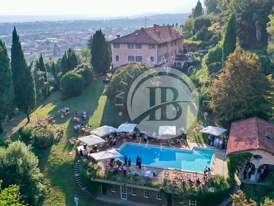 Villa di 2480 mq in vendita Biella, Piemonte