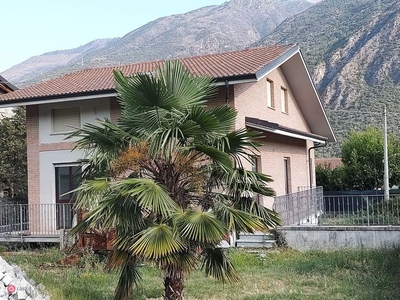 Villa in Affitto in Via Torino 118 a Susa