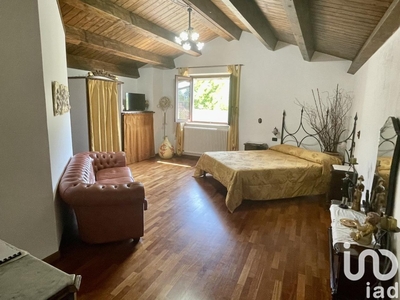 Villa in vendita a Pettorano Sul Gizio