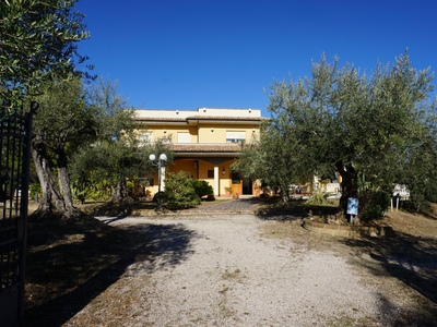 Villa in vendita a Pianella