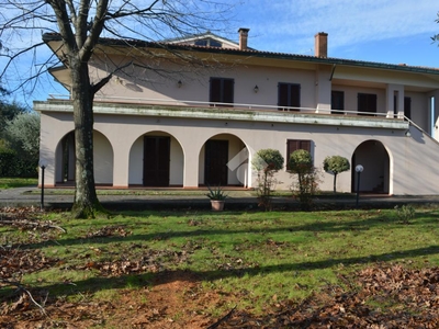 Villa in vendita a Ponte Buggianese