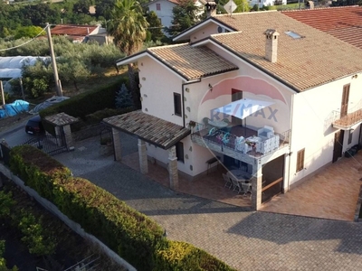 Villa in Via Vecchia Lanciano, Fossacesia, 5 locali, 3 bagni, 315 m²