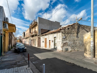 villa indipendente in vendita a Gravina di Catania