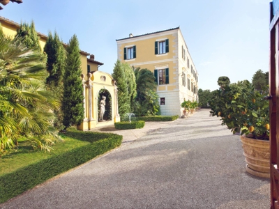 Villa storica in vendita a Trevi