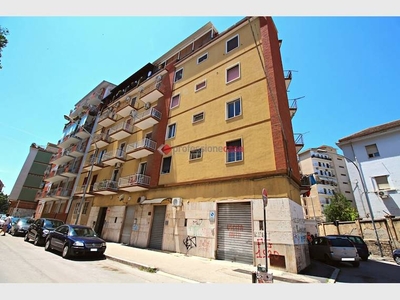 Appartamento in vendita a Foggia, via Tiro a Segno - Foggia, FG