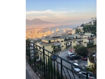 Appartamento in vendita a Napoli, Zona Vomero, Via Girolamo Santacroce 19