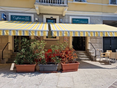 Bar in vendita a Cambiago via Alberto Gabellini, 12