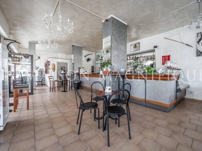 Bar in vendita a Comacchio via del Bondone