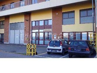 Capannone Industriale in vendita a Cesena via Calcinaro 2089/2095