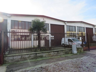 Capannone Industriale in vendita a Gaggiano via Dell' Artigianato, 44