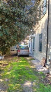 Casa semindipendente in Via nuova, Ravenna, 3 locali, 1 bagno, con box