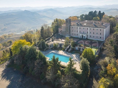Hotel in vendita a Dozza via Monte del Re, 43