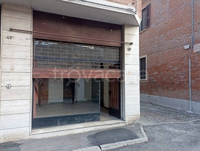 Magazzino in vendita a Ferrara via Aldighieri, 45B
