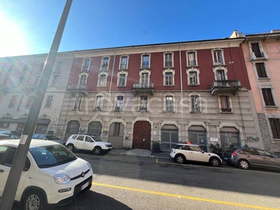 Magazzino in vendita a Milano via Pietro Colletta, 6